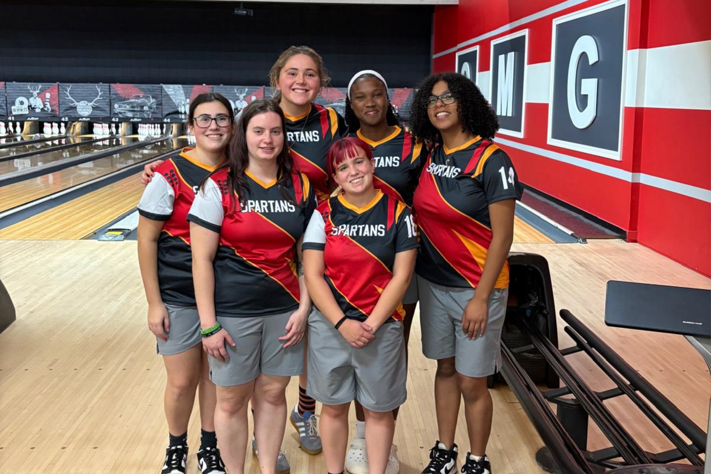 Women&rsquo;s Bowling Finishes Ninth, Builds Momentum for Future